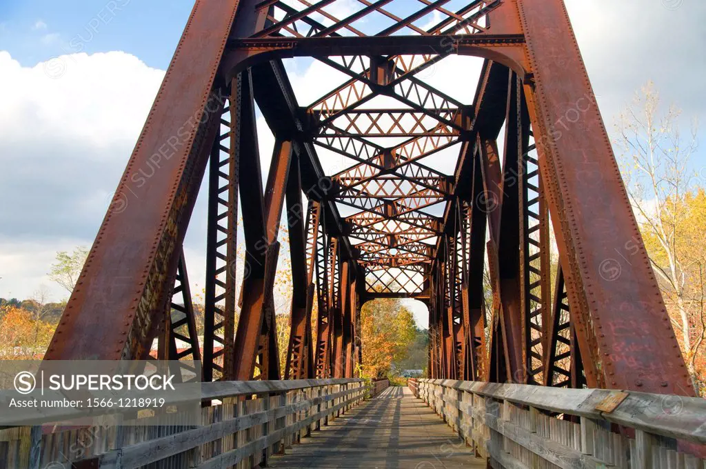 Trail bridge, Farmington River Trail, Connecticut