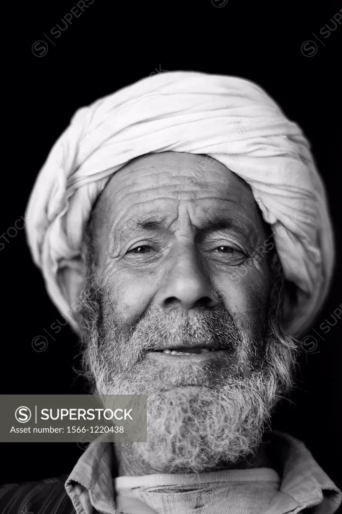 portrait of an Afghan old man