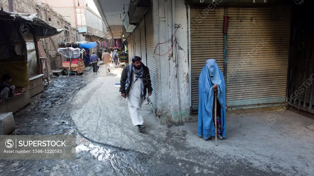 afghan female begger in the streets on Kabul
