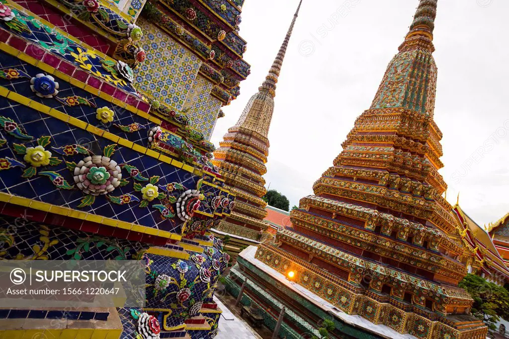 Chedi  Wat Pho temple  Bangkok, Thailand