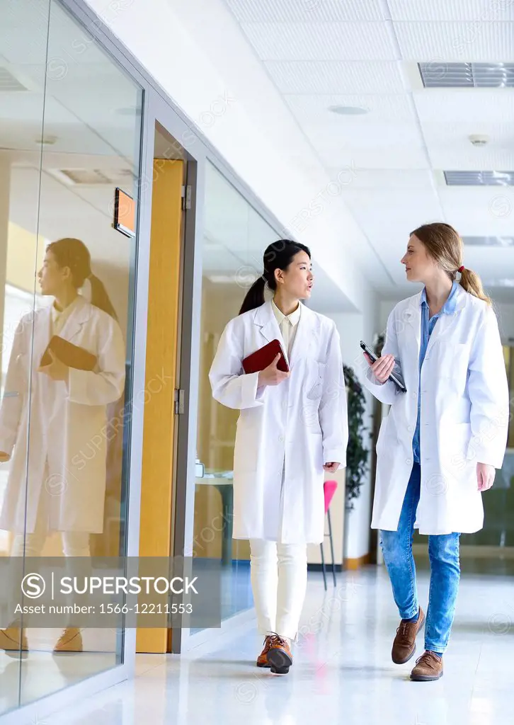 Researchers walking in hallway laboratory. Chemical Analysis Laboratory. Technological Services to Industry. Tecnalia Research & Innovation, Donostia,...
