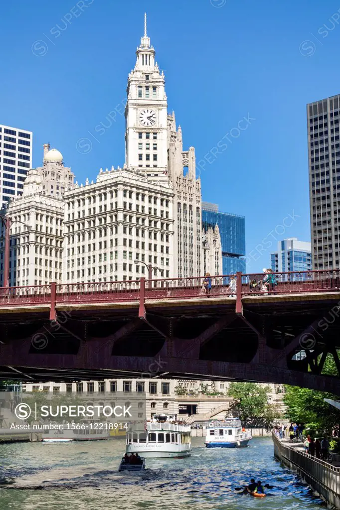Illinois, Chicago, Chicago River, downtown, North Wabash Avenue Bridge, Wrigley Building, city skyline, skyscrapers.