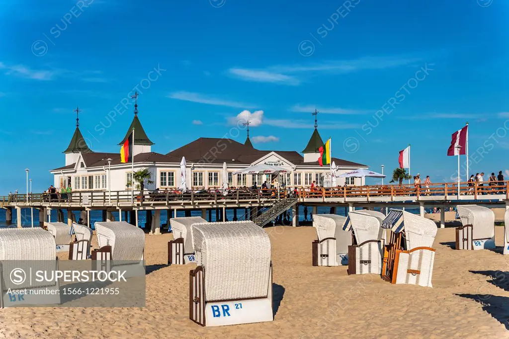 The Ahlbeck pier is a pier on the Baltic Sea The pier is 280 meters long It was built in 1882 and rebuilt several times, Ahlbeck, Usedom Island, Count...