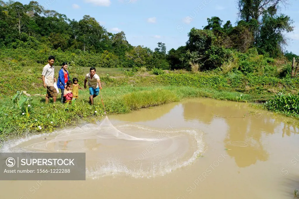 CAMBODIA. Projects of Caritas Cambodia, funded by SCIAF. Puchrey Chang village, Puchrey commune. Beneficiary family with fish pond and chickens, Mr Se...