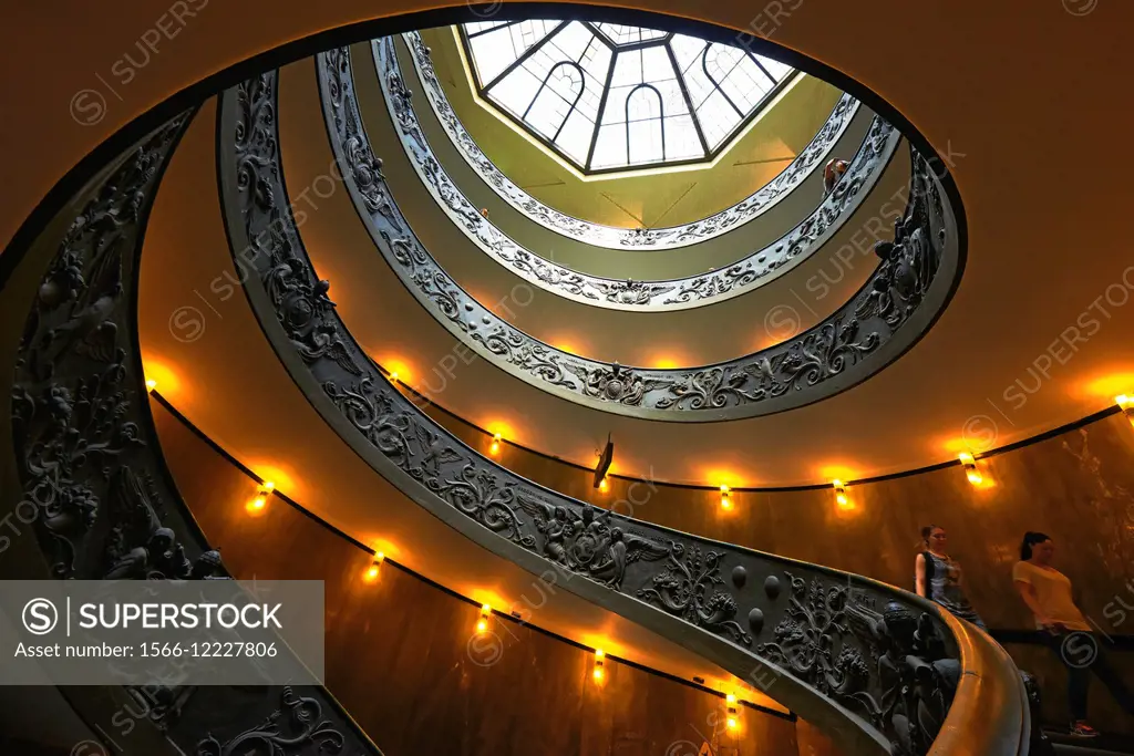 Vatican, Spiral stairs, Giuseppe Momo spiral staircase, Vatican Museums, Vatican City, Rome. Lazio, Italy.
