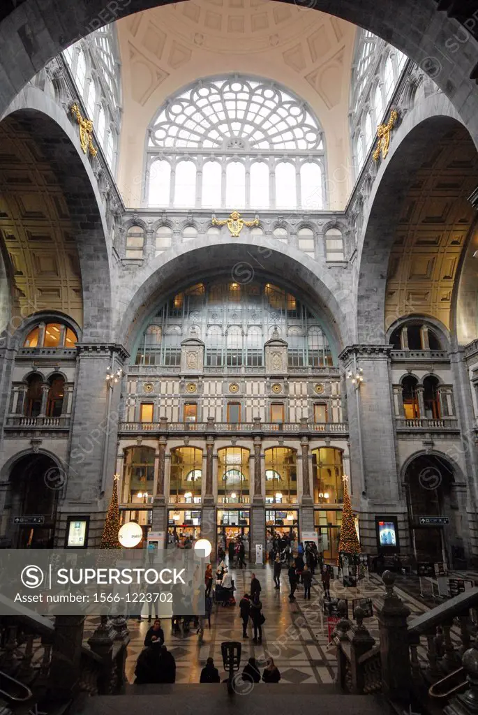 The central hall of the monumental station of Antwerpen, Belgium