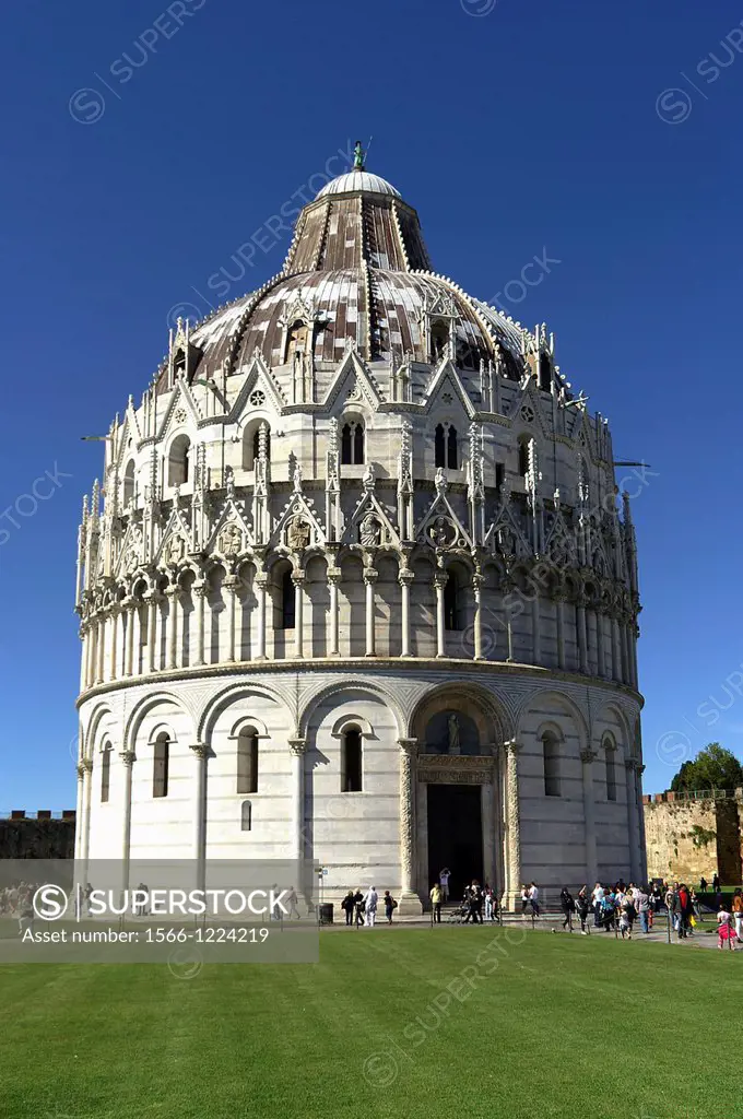 Pisa Italy  Baptistery in the Piazza dei Miracoli in Pisa