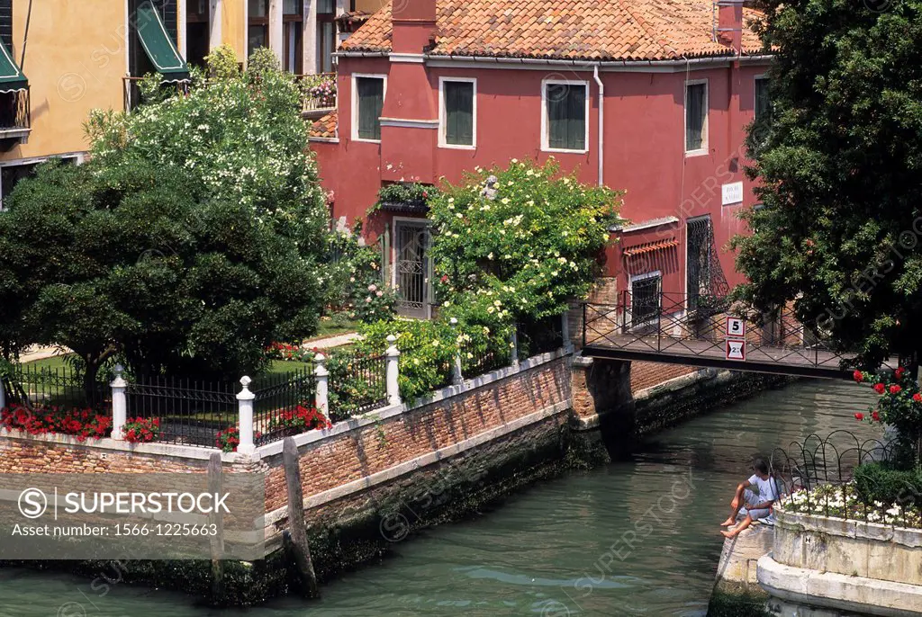 garden in terrace over the Grand Canal and the Rio San Vidal, San Marco district, Venice, Veneto region, Italy, Europe