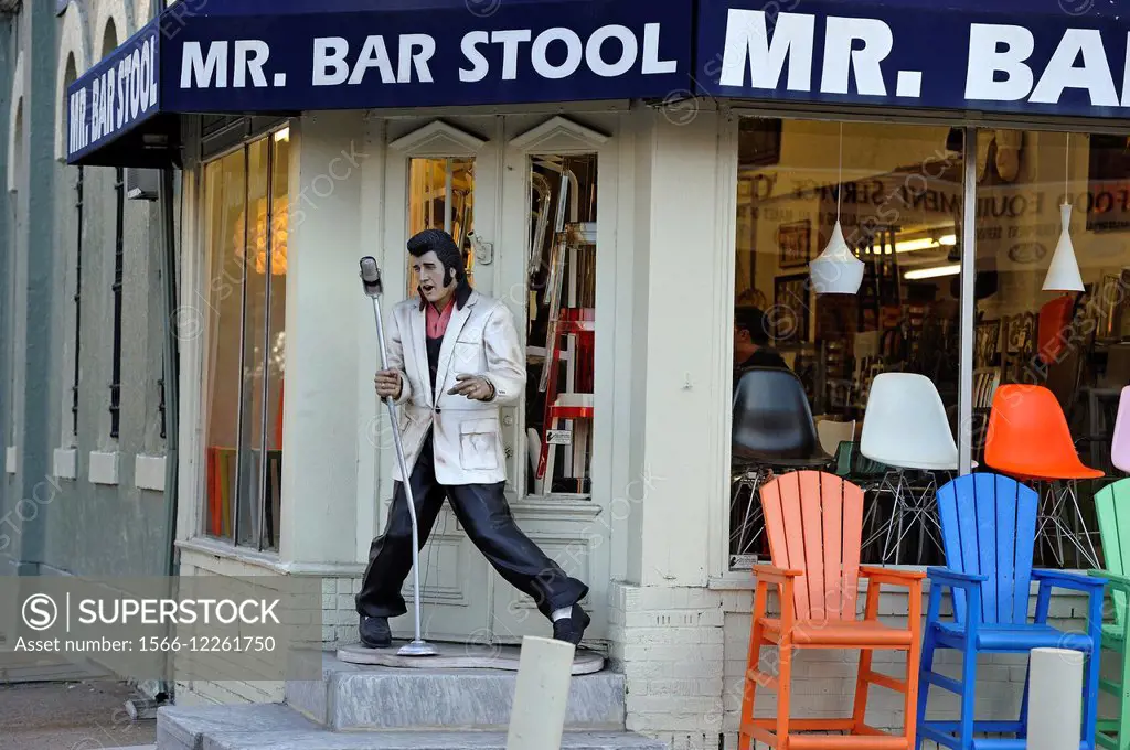 ´´Mr. Bar Stool´´, chairs and bar stools store, corner of 2nd and Race Streets, Philadelphia, Commonwealth of Pennsylvania, Northeastern United States...