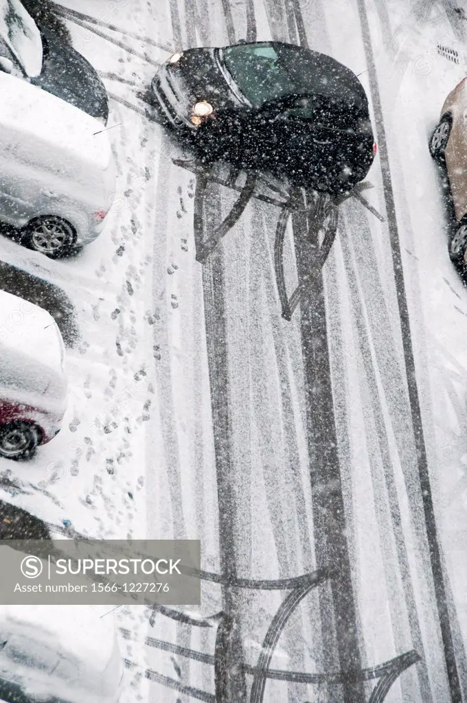 driving problems, heavy snowfall, winter in Geneva, Switzerland