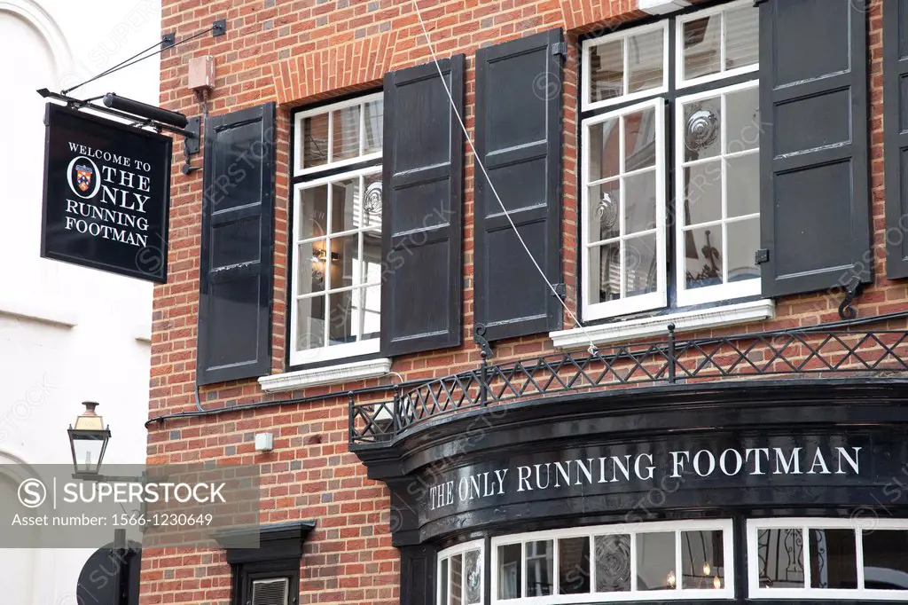 Running Footman Pub and Restaurant, Charles Street, Mayfair, London, UK