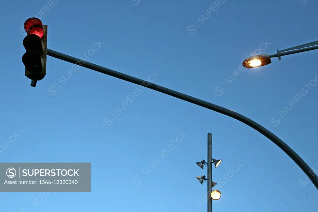 Traffic light, lamppost, Barcelona, Catalonia, Spain