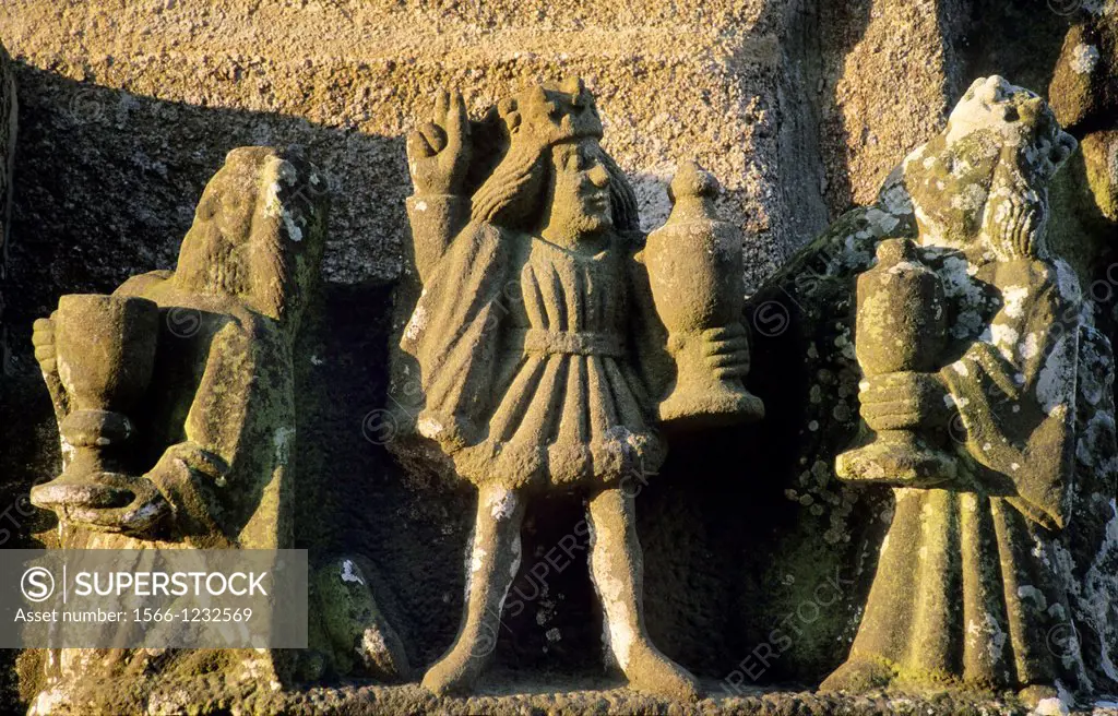 France, Brittany, Finistere, Saint Jean Trolimon, Tronoen calvary 15th century, The three wise men  This calvary is the oldest surviving structure in ...