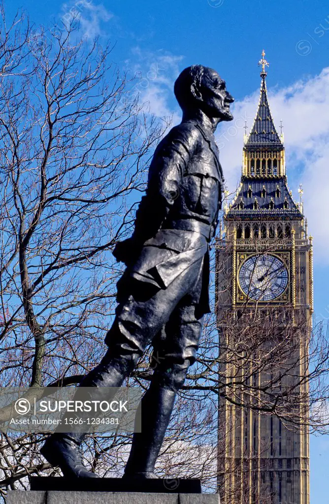 Statue of Jan Smuts in Parliament Square, Big Ben in background, London, England, UK