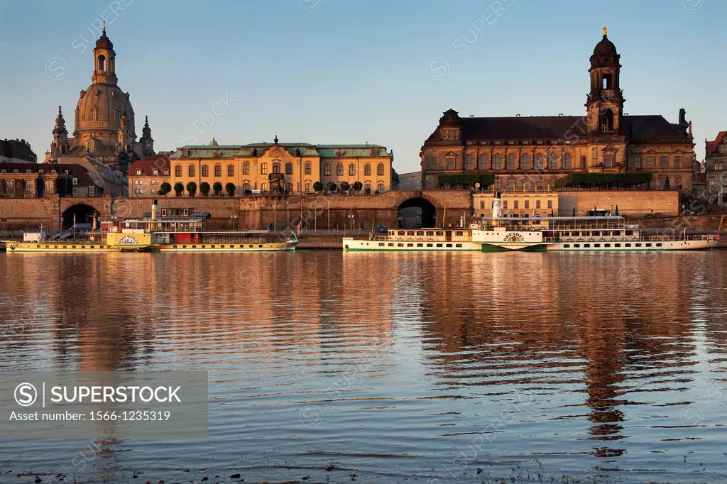 View over the Elbe river to the Frauenkirche, Sekundogenitur and Staendehaus Building, early morning, Dresden, Saxony, Germany, Europe