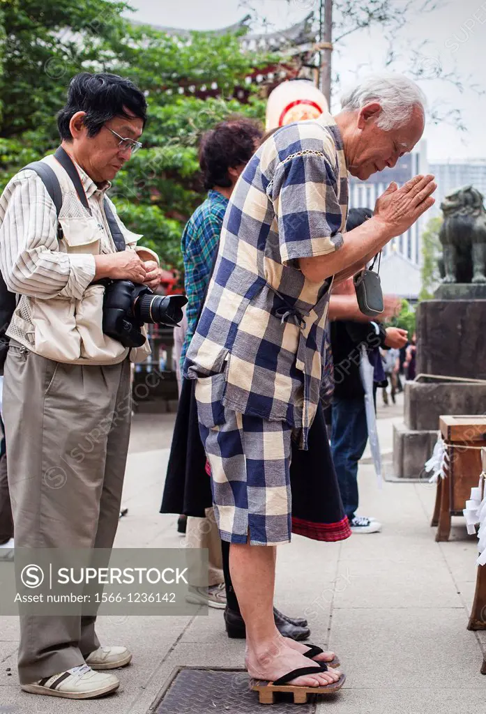 Asakusa Senso-ji Temple Praying Tokyo city, Japan, Asia
