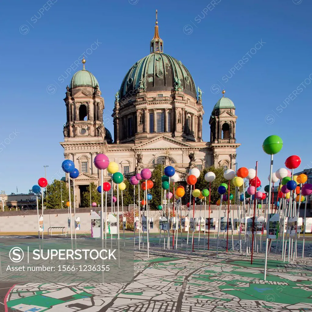 Map Berlin, Events commemorating the founding of Berlin and its History in Schlossplatz, Mitte, on background Berliner Dom, Berlin Cathedral, Oberpfar...