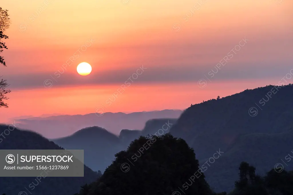 China, Hunan Province, Zhangjiajie National Forest Park UNESCO World Heritage Site, Tianzi Mountains, sunrise