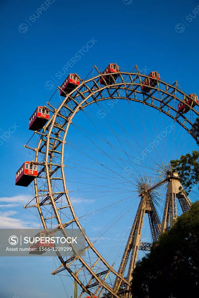 Wiener Riesenrad, Viennese giant ferris wheel, Volks-Prater amusement park, Vienna, Austria, Europe