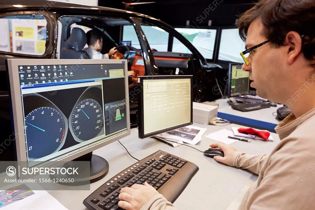 Driving Simulator Test  Validation of eco-driving systems, platooning systems road trains, driver behavior to different types of situations acoustic, ...