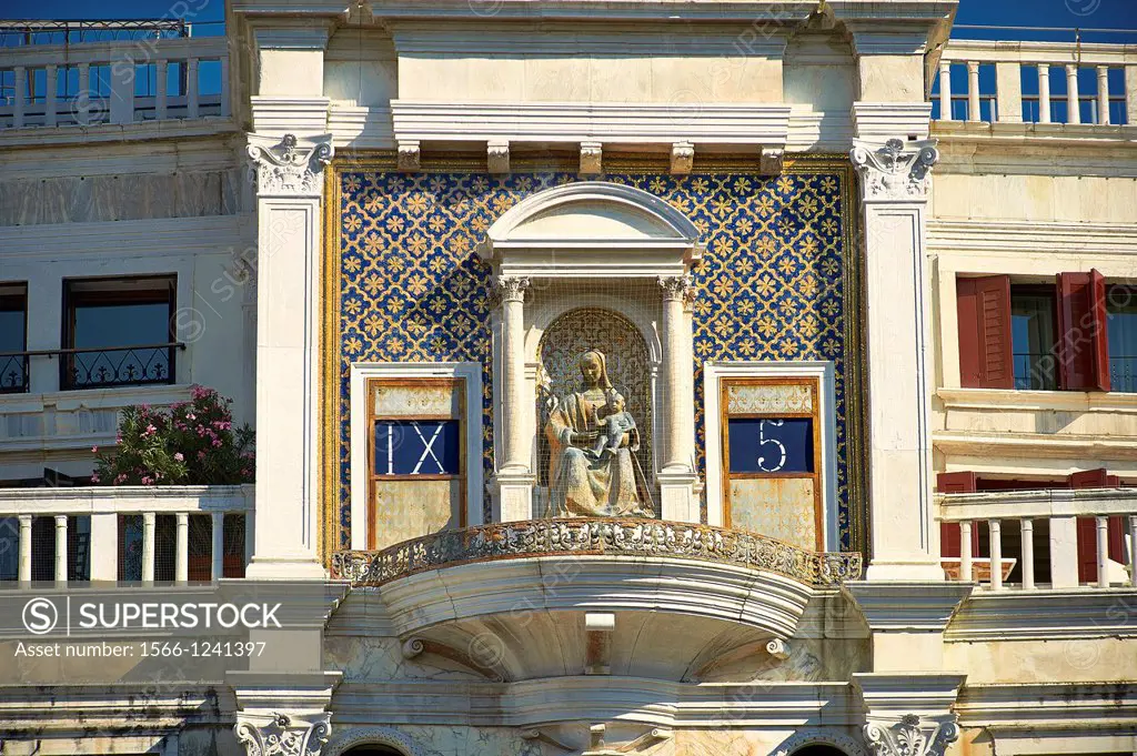 The early renaissance clock tower of Torre dell´ Orologio, San Marco district, Venice, UNESCO World Heritage Site, Venetia, Italy, Europe