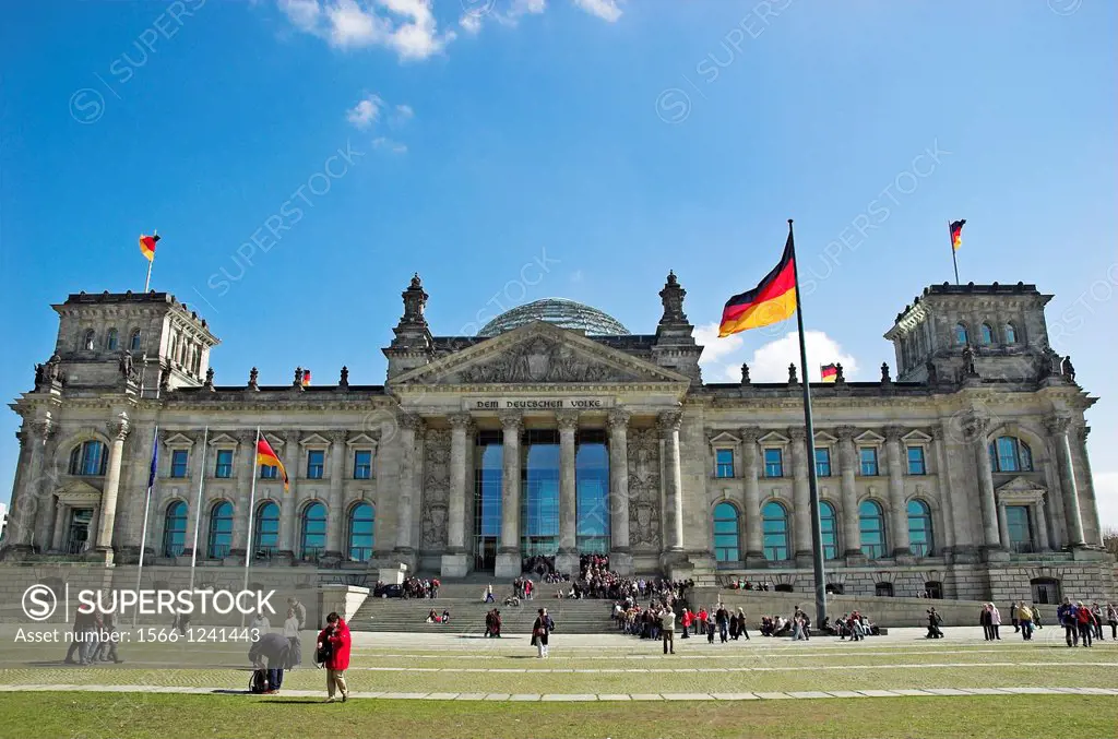 Front view of German Reichstag, Berlin, Germany