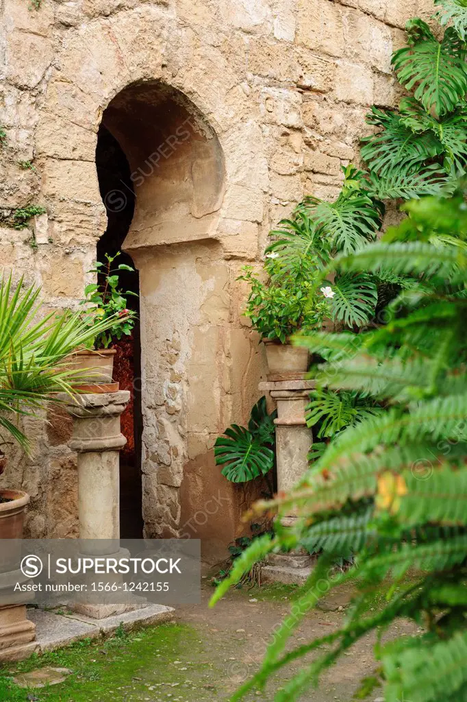 Arab baths, - Banys Arabs - horseshoe arch portal, X century, Palma, Mallorca, Balearic Islands, Spain, Europe