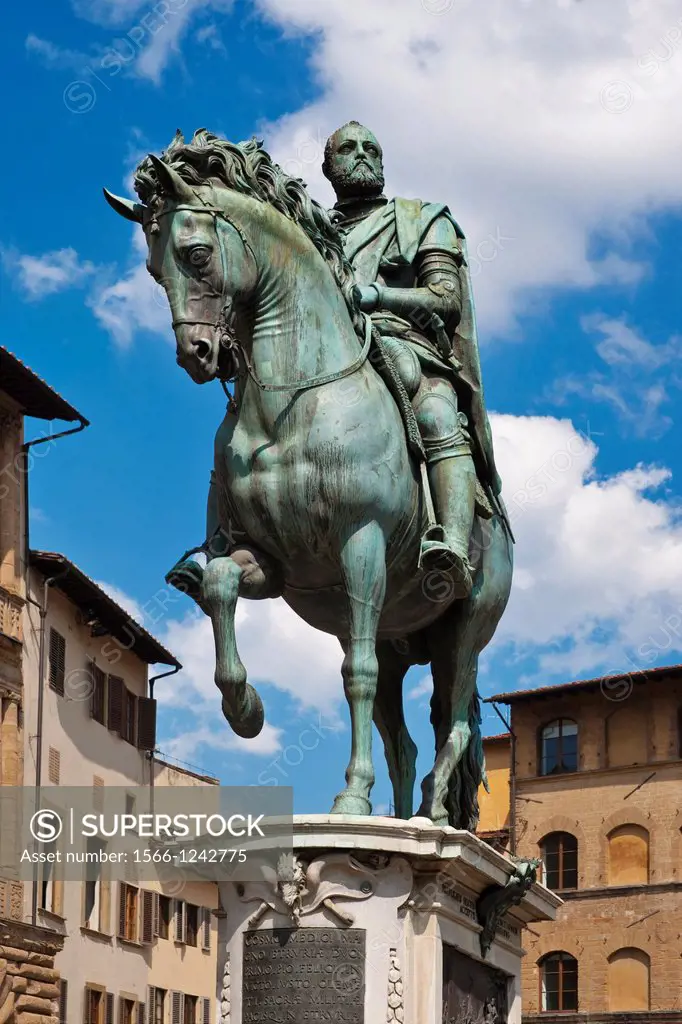Equestrian statue from Cosimo I de Medici from the artist Giambologna in 1594, at square Piazza della Signoria, Florence, Tuscany, Central Italy, Ital...