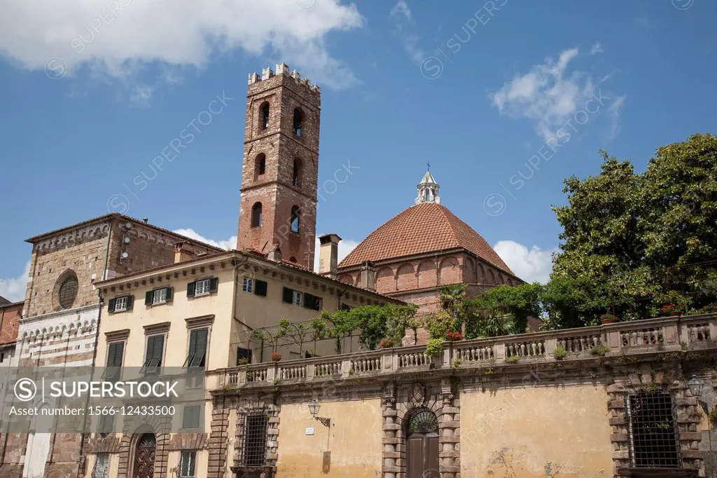 Church and Baptistery of Giovanni and Raparata, Lucca, Tuscany, Italy.