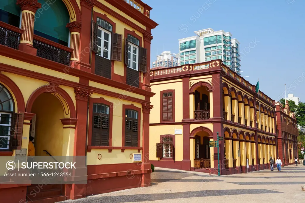 China, Macau, colonial architecture on Avenida do Conselheiro Ferreira de Almeida
