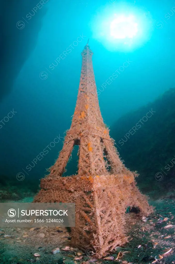 Underwater museum ´Reddening leaders´ Eiffel Tower sculpture  Cape Tarhankut, Tarhan Qut, Black sea, Crimea, Ukraine, Eastern Europe