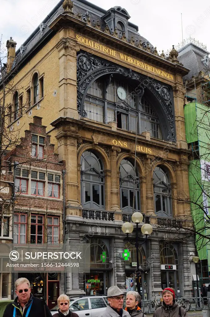 Ons Huis, headquarters of the Socialist Workers´ Associations, Art Nouveau style, Vrijdagsmarkt, Ghent, Belgium, Europe.