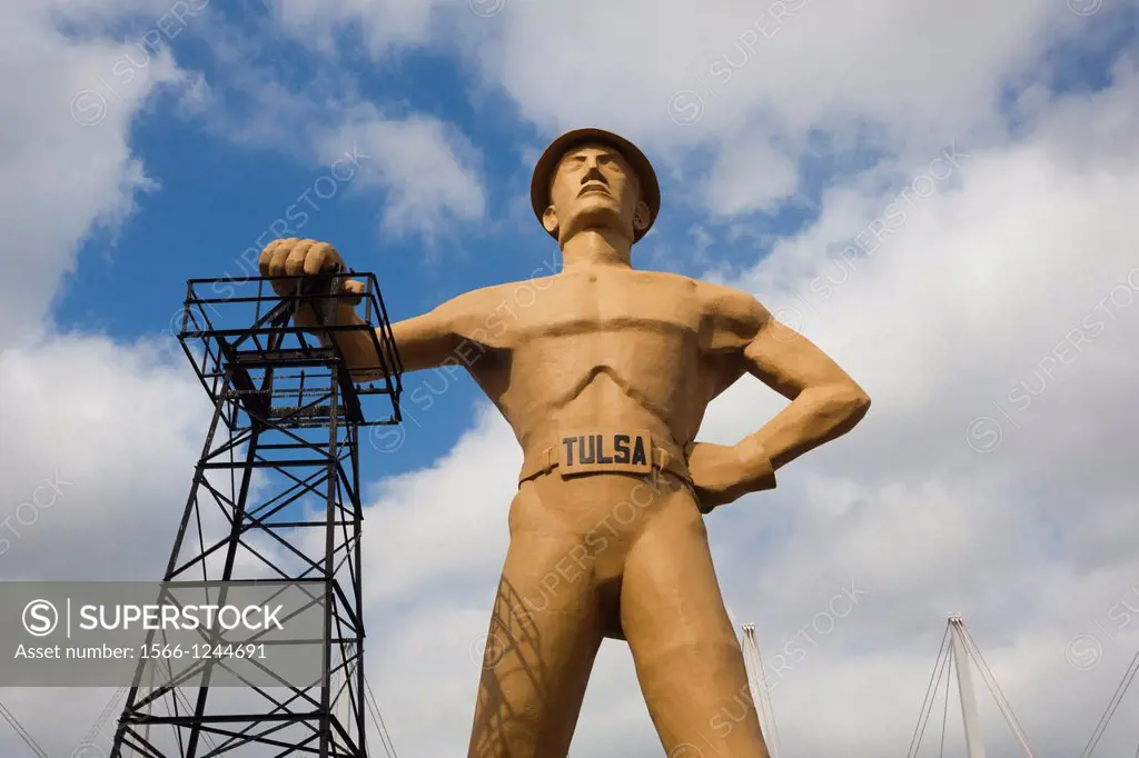 USA, Oklahoma, Tulsa, Expo Square, statue of The Golden Driller