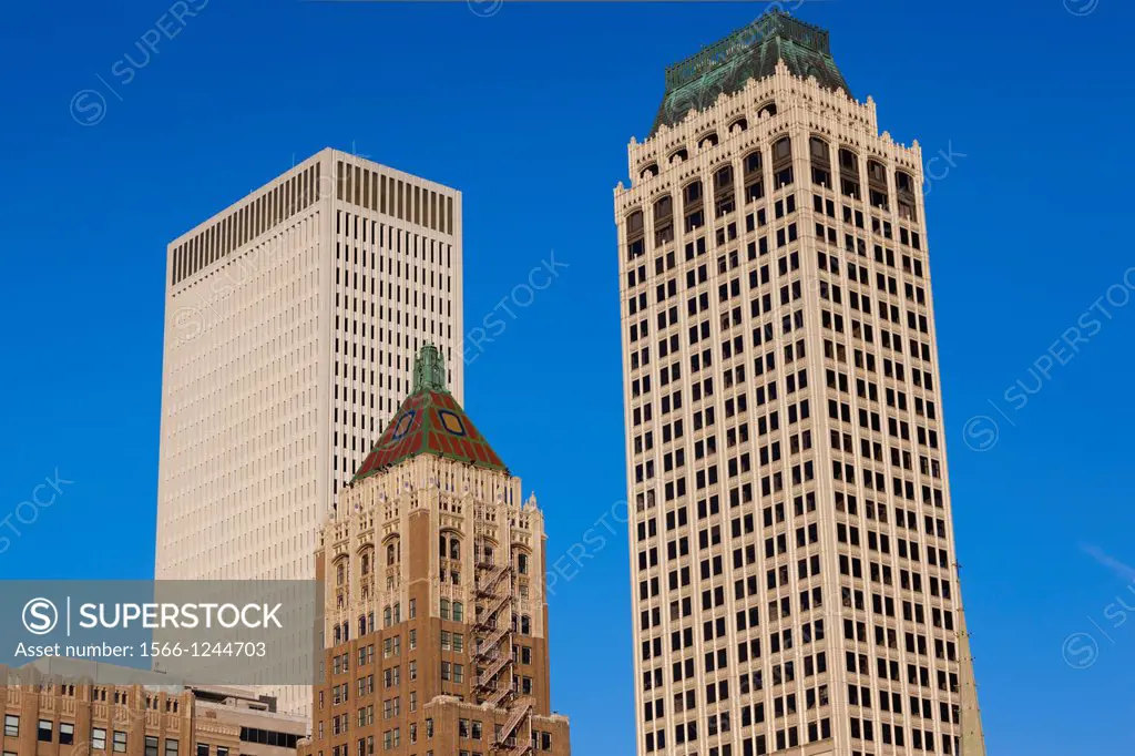 USA, Oklahoma, Tulsa, old and new high rise buildings, Art-Deco district