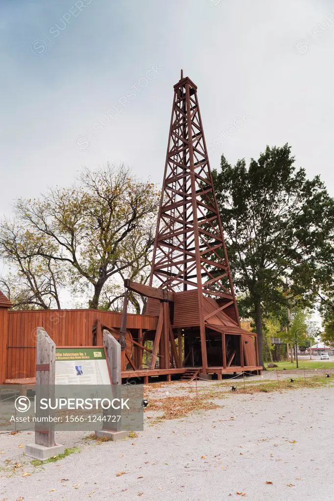 USA, Oklahoma, Bartlesville, Oil Drilling Derrick, Nellie Johnstone Number One, first oil well in Bartlesville, 1897