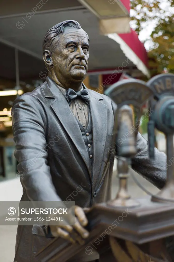 USA, South Dakota, Rapid City, City of Presidents sculptures, President Franklin D  Roosevelt