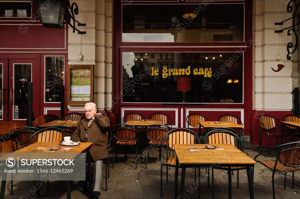 Le Grand Café, Anspachlaan 78, Brussels, Belgium, Europe.