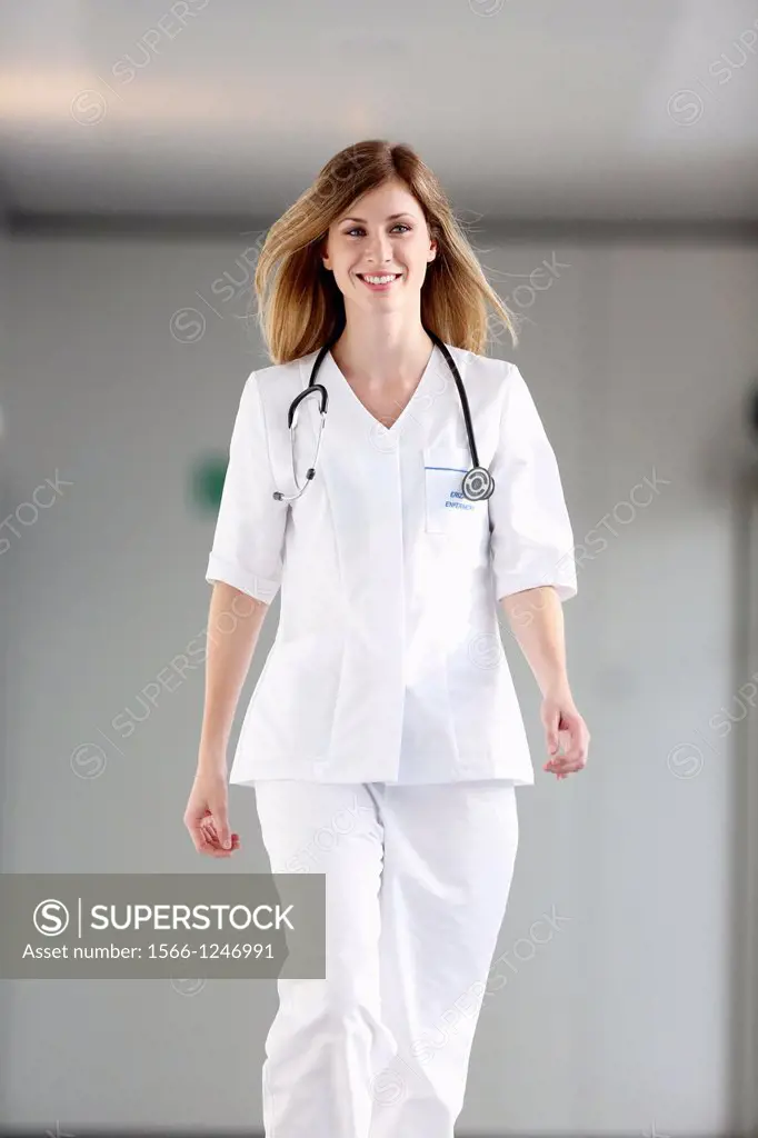 Nurse walking in corridor, Onkologikoa Hospital, Oncology Institute, Case Center for prevention, diagnosis and treatment of cancer, Donostia, San Seba...