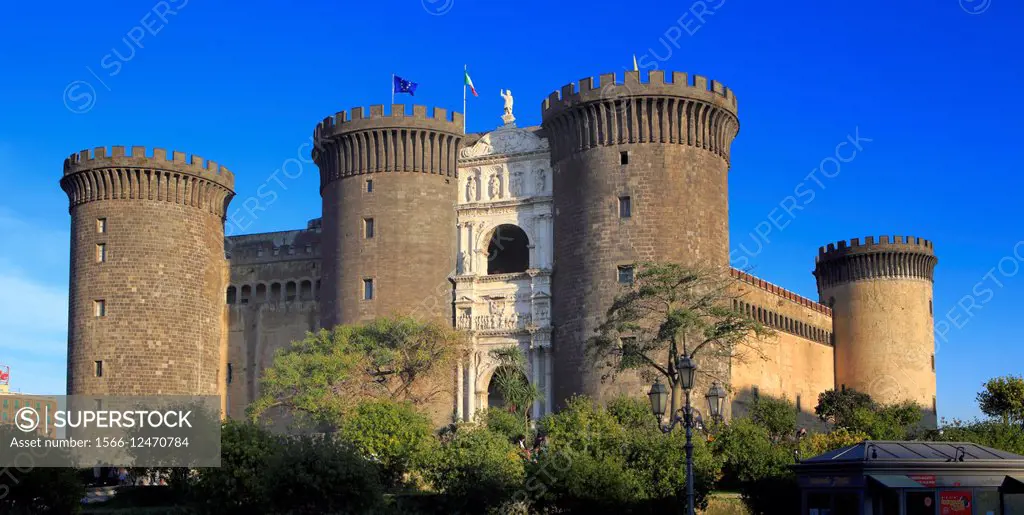 Triumphal arch (1471), Castel Nuovo (Maschio Angioino), Naples, Campania, Italy.