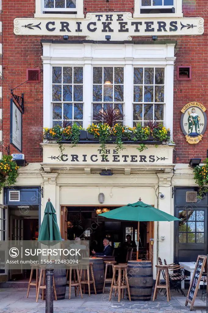 The Cricketers Pub, Richmond Green, Richmond Upon Thames, London, England.