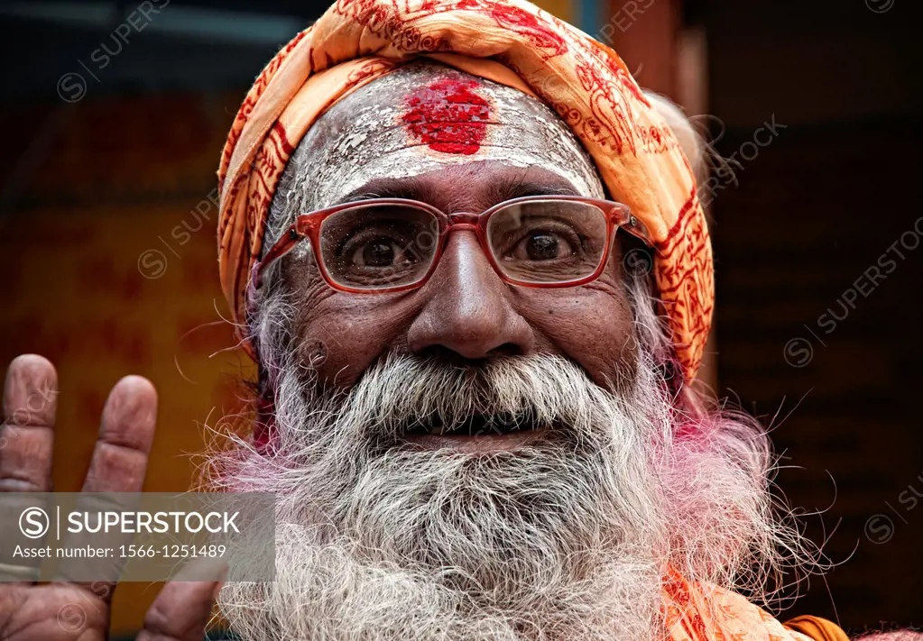 Sadhu saying hello, Varanasi, Benares, Uttar Pradesh, India