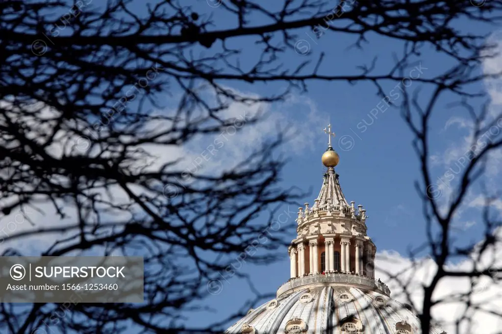 11 Feb 2013 the dome of Saint Peter´s Basilica Vatican City, Rome during the resignation announcement by Pope Benedict XVI