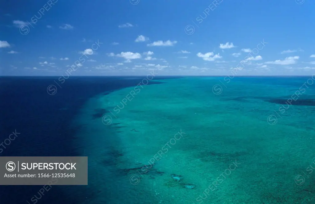 Australia, Queensland, north of Whitsunday islands, Greef barrier reef, Hook reef aerial view