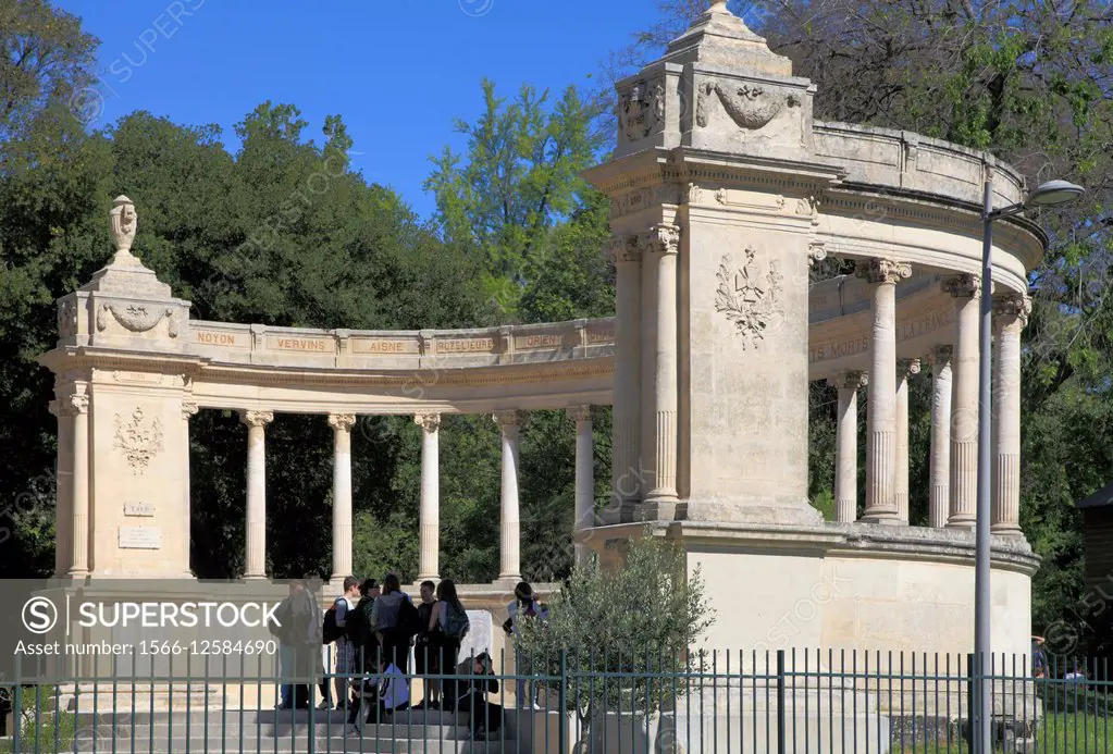 France, Languedoc-Roussillon, Montpellier, War Memorial, people.