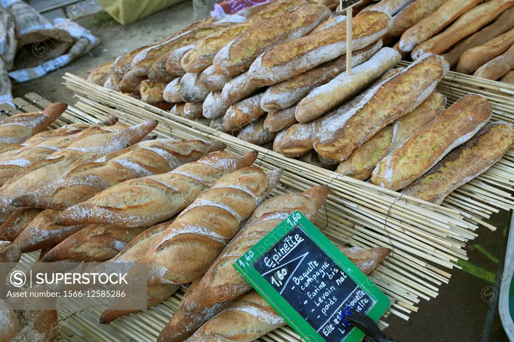 France, Rhône-Alpes, Lyon, market, bread.