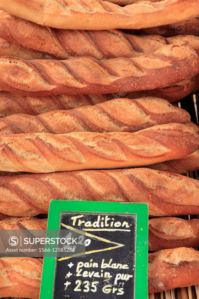 France, Rhône-Alpes, Lyon, market, bread.