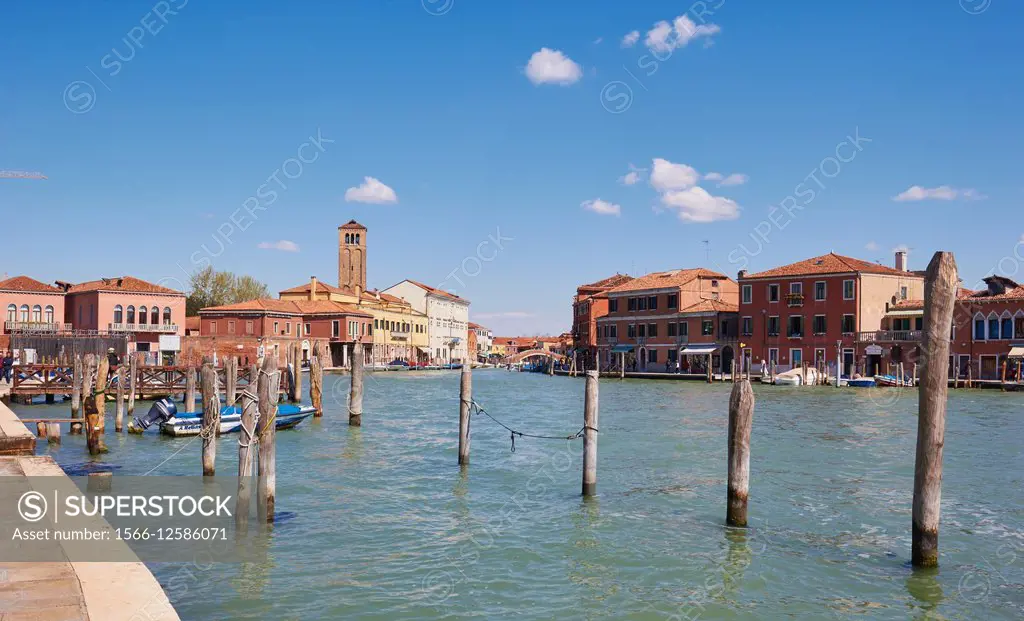Murano island canal scene, Venetian Lagoon, Veneto, Italy, Europe.