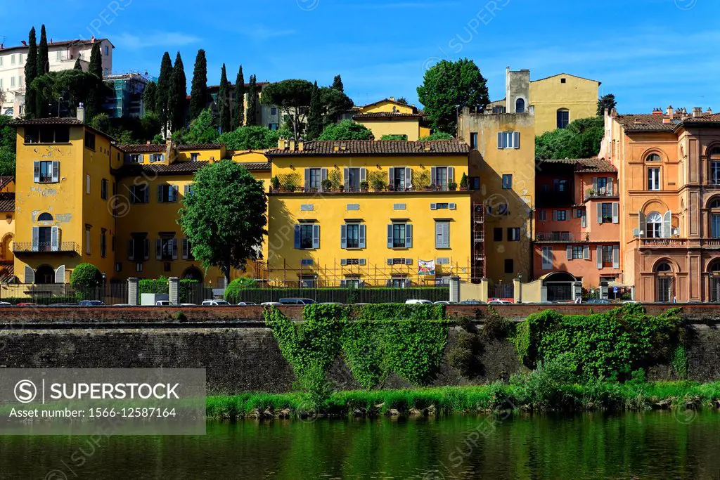 historic buildings and gardens along Arno river, Lungarno Torrigiani, Villa Bardini up on the hill, Florence, Tuscany, Italy, Europe