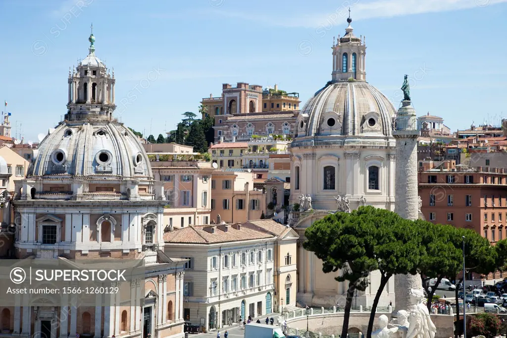Domes of ´Santa Maria di Loreto´ and ´Santissimo Nome di Maria´ Churches, Columna traiana, Rome, Lazio, Italy.