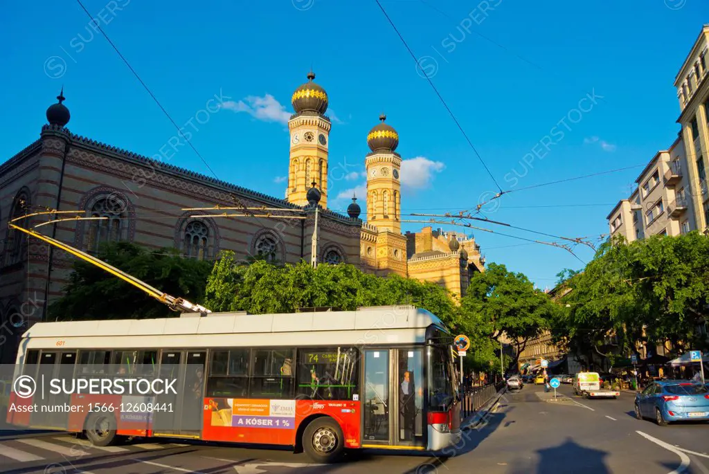 Trolley bus 74, Dohany utca, Jewish quarter, central Budapest, Hungary, Europe.